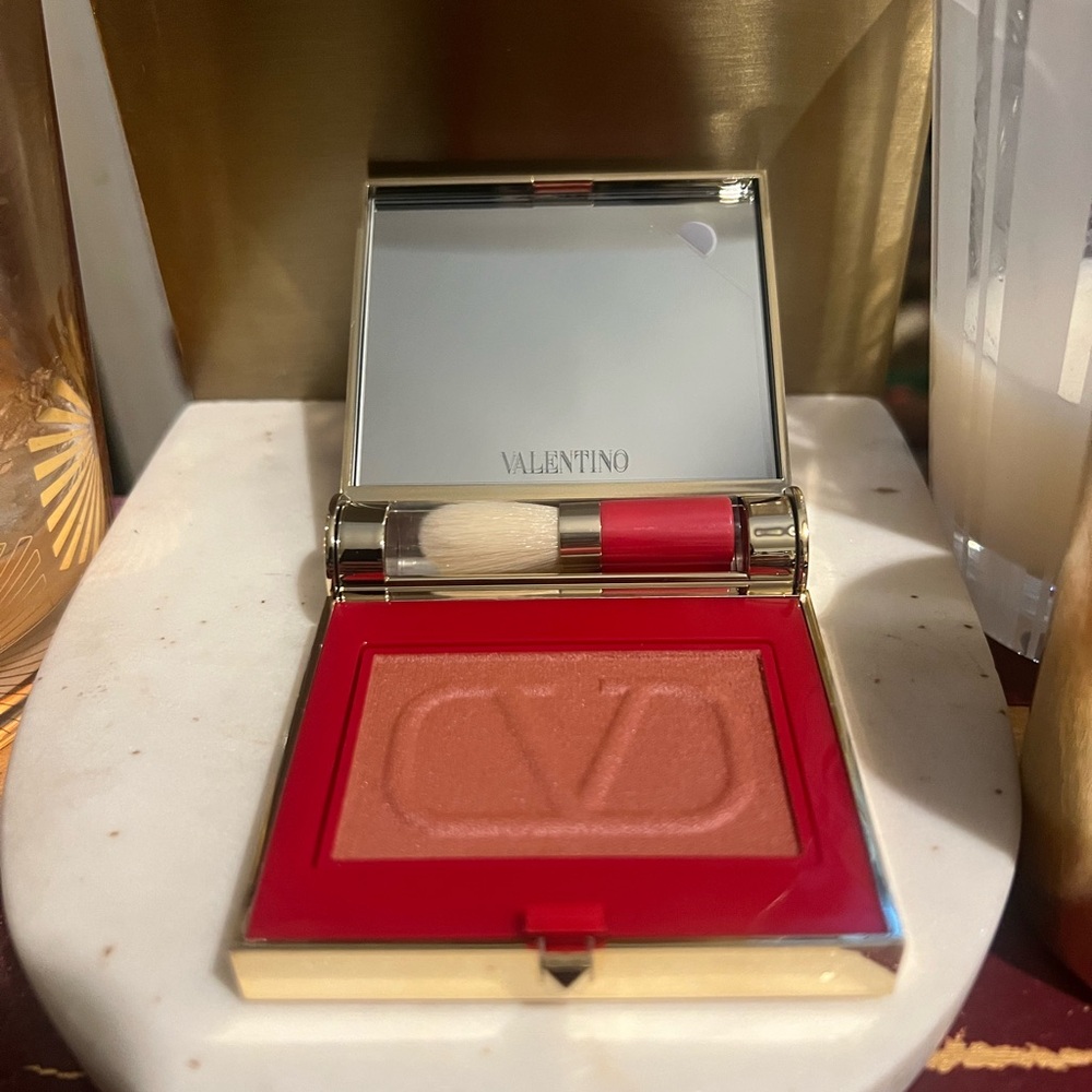 Valentino Eye2Cheek The Gold in #4 - Picture 3 of 7